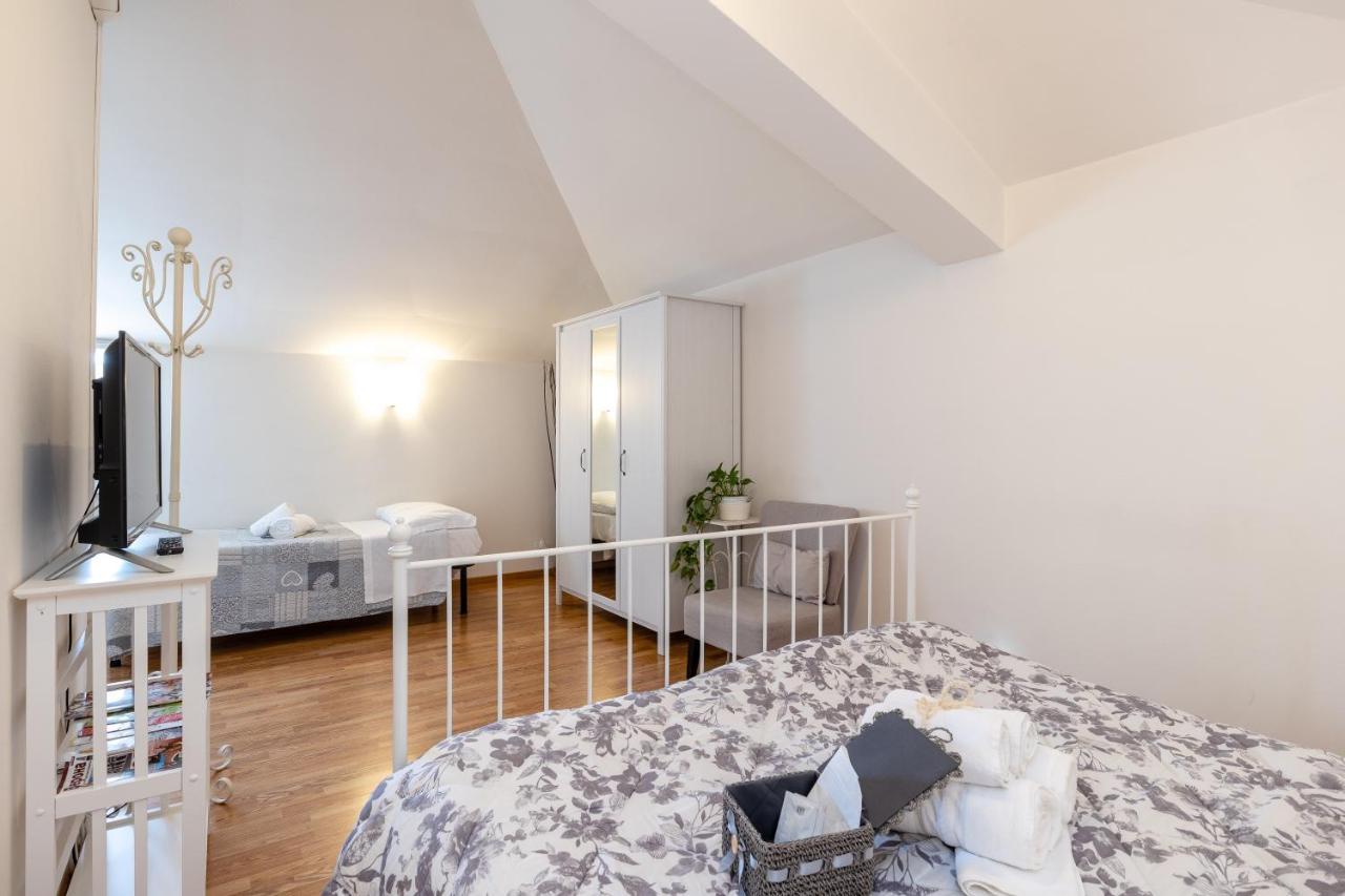 Attico Quarto Di Luna เวโรนา ภายนอก รูปภาพ