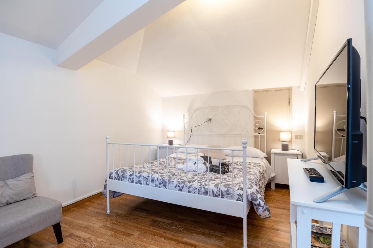 Attico Quarto Di Luna เวโรนา ภายนอก รูปภาพ